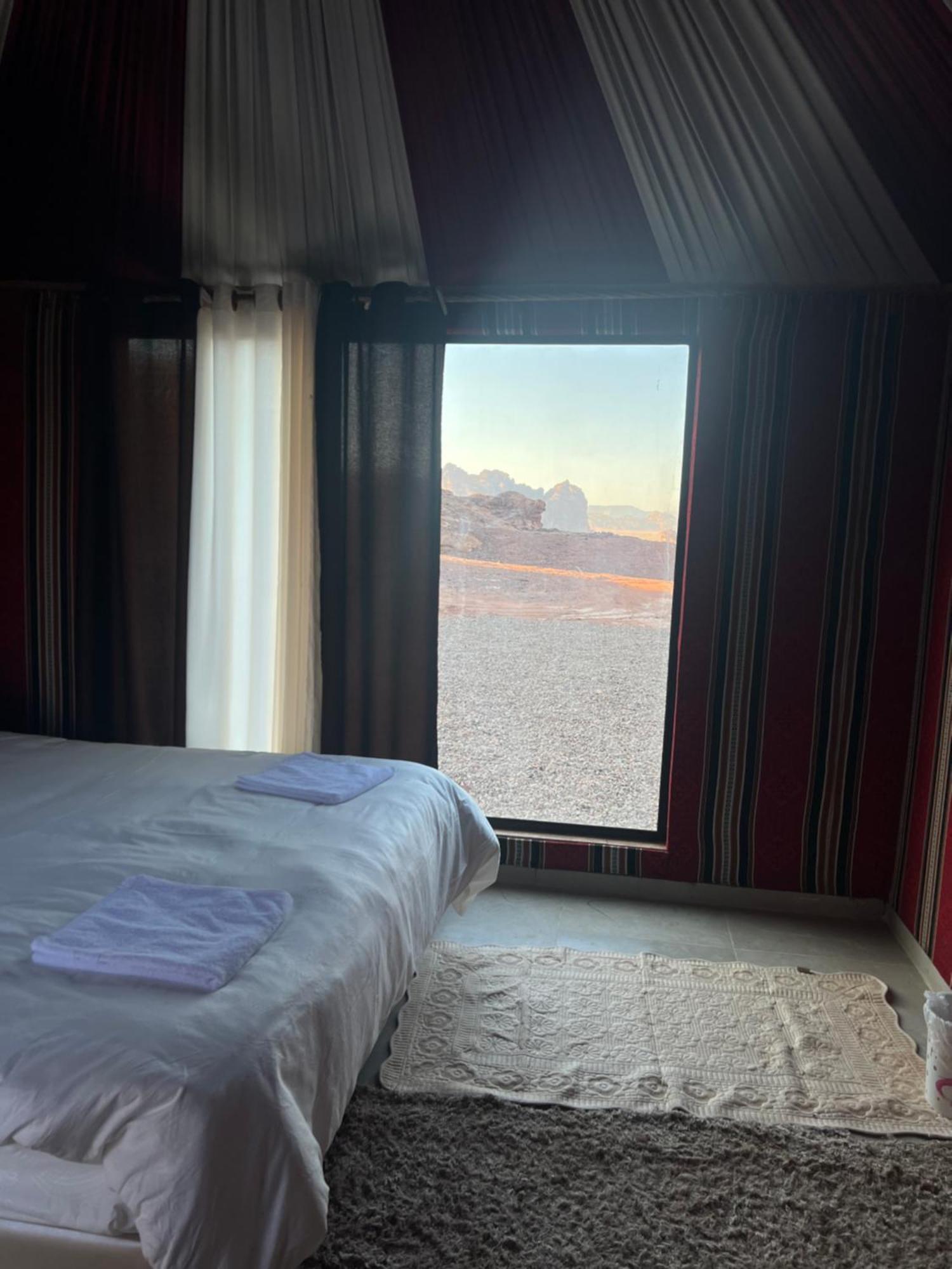 Rum Island Luxury Camp & Bubbles Hotel Вади-Рам Экстерьер фото